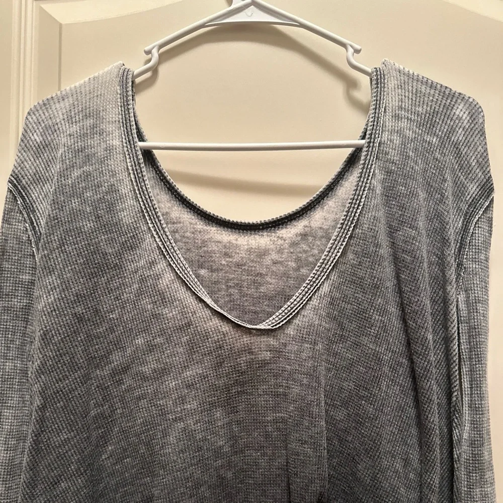 🐣Free People Heather Gray Waffle Knit Top - Picture 6 of 8